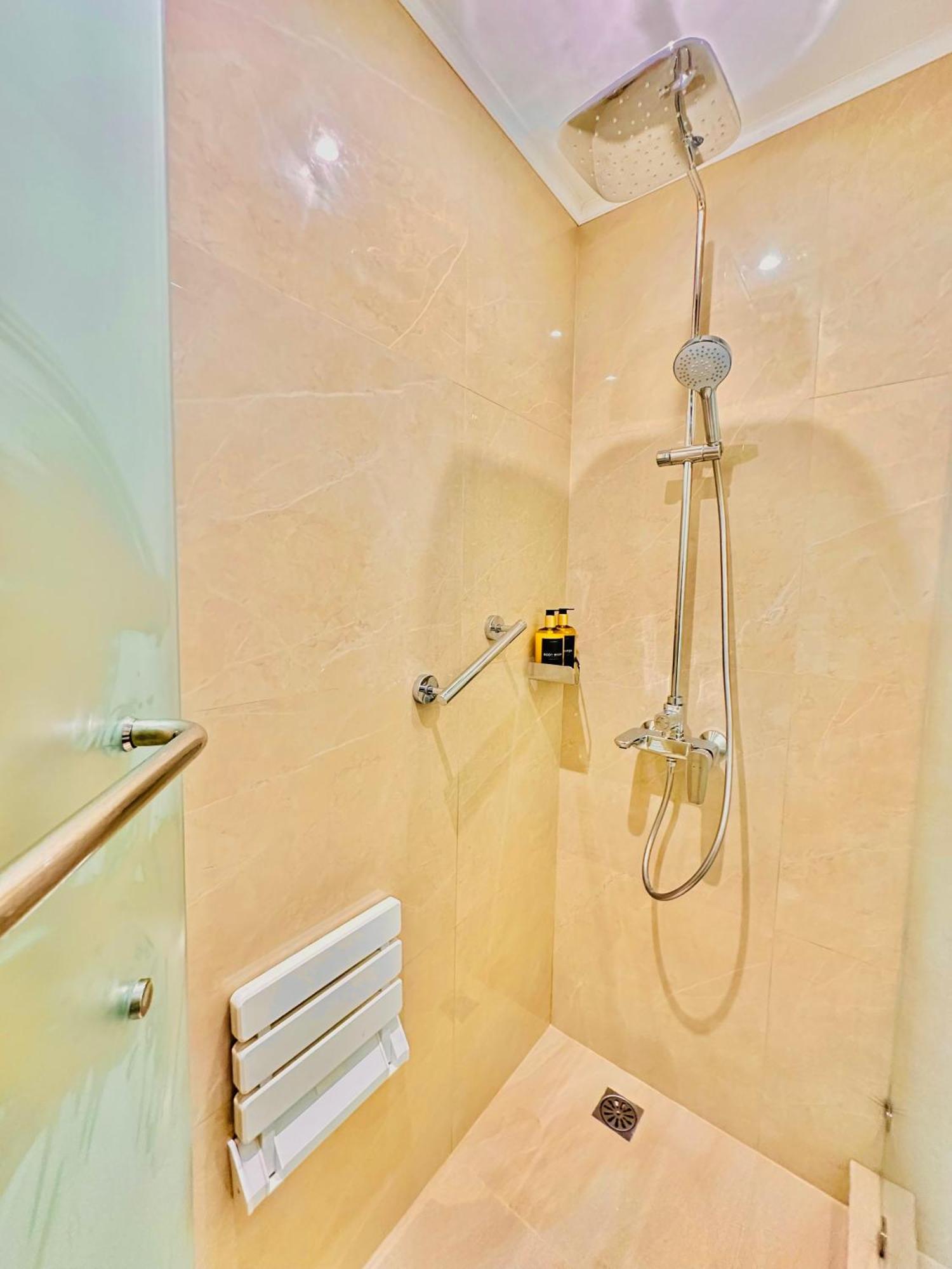 Oceanview Deluxe 1Br Suite La Mirada Lapu-Lapu City Exterior photo